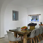Nisides Villa Kostos