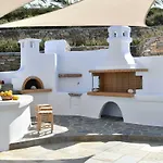 Nisides Villa *