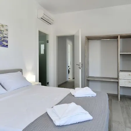 Villa Nisides Kostos